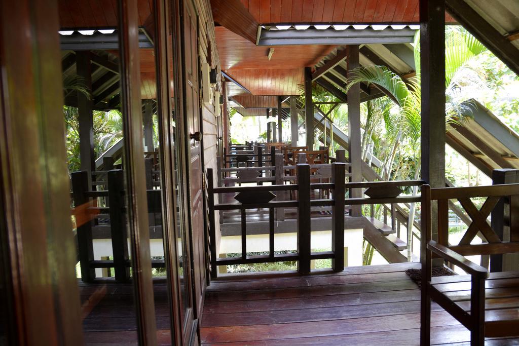 Hotel Vilayvong Vang Vieng Bagian luar foto