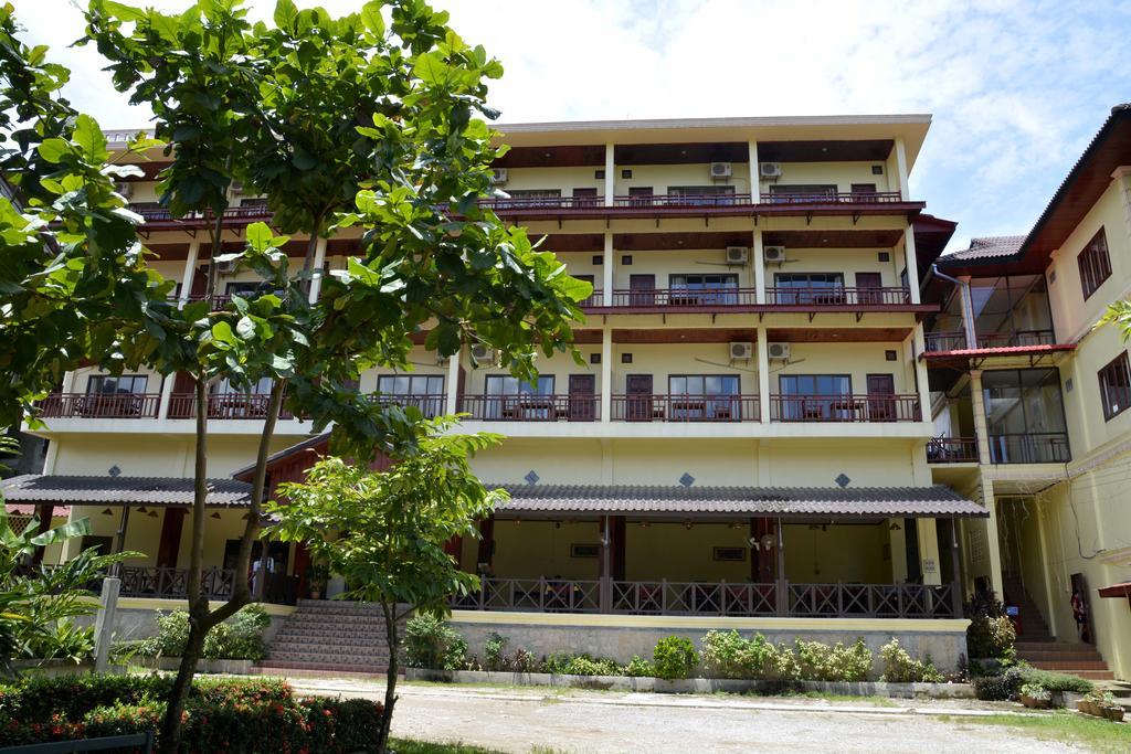 Hotel Vilayvong Vang Vieng Bagian luar foto