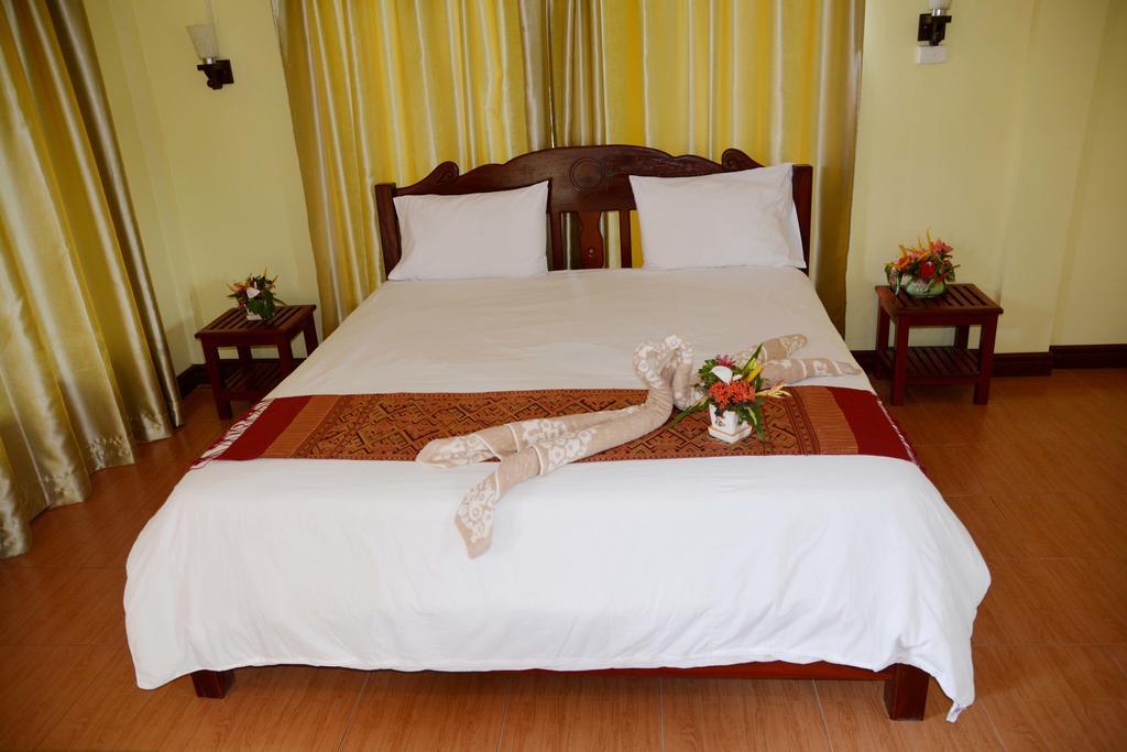 Hotel Vilayvong Vang Vieng Bagian luar foto