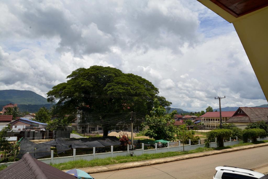 Hotel Vilayvong Vang Vieng Bagian luar foto