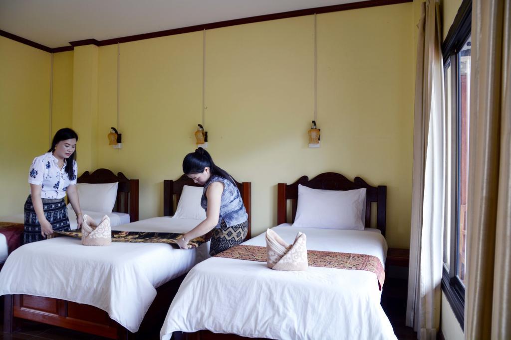 Hotel Vilayvong Vang Vieng Bagian luar foto