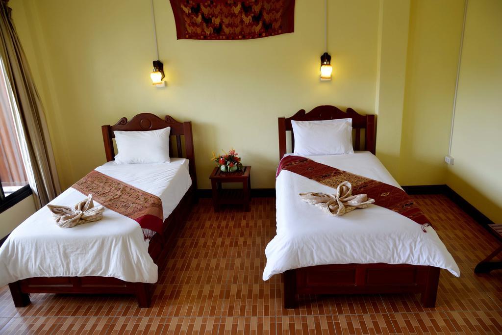 Hotel Vilayvong Vang Vieng Bagian luar foto